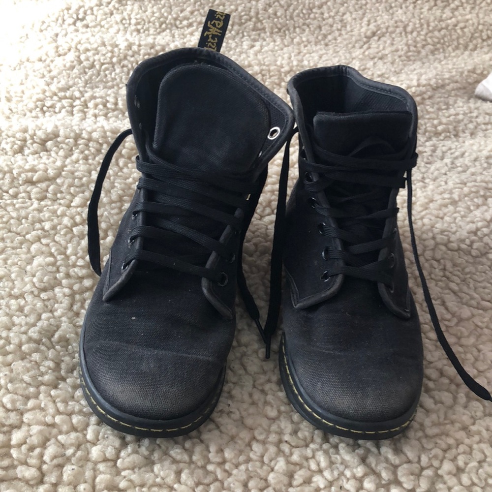 Dr. Martens Shoreditch canvas sneakers